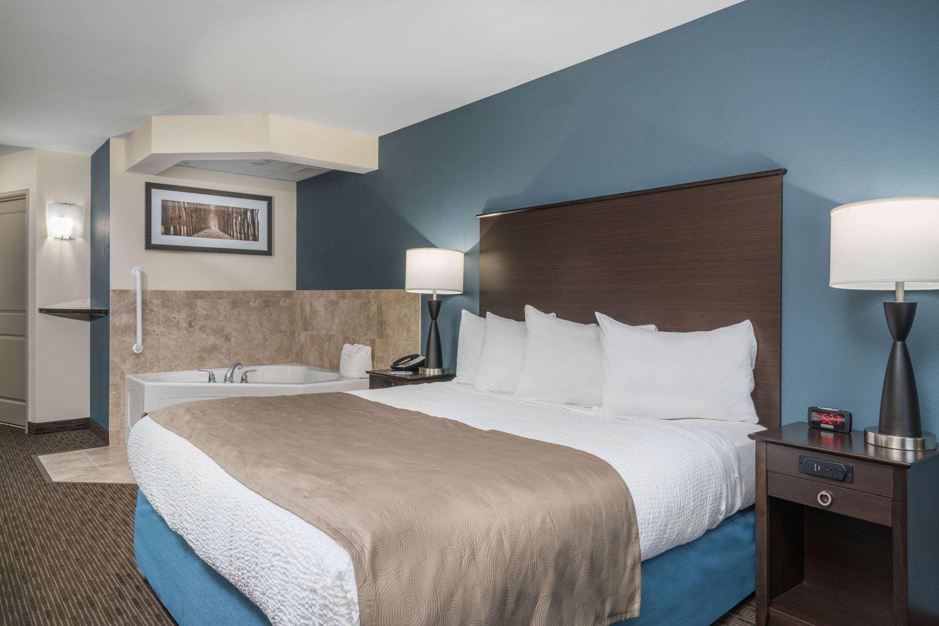 Americinn By Wyndham Winona Εξωτερικό φωτογραφία